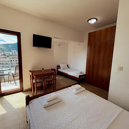Boutique Moonstar Aparthotel *